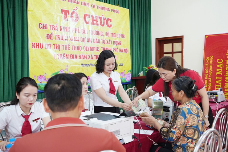 Gần 400 hộ dân thôn Triều Đông nhận kinh phí bồi thường giải phóng mặt bằng- Ảnh 2.