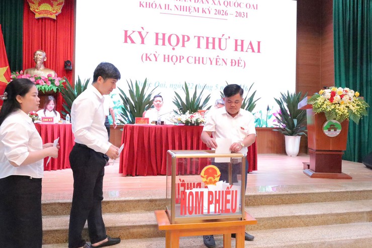 KỲ HỌP THỨ HAI HĐND XÃ QUỐC OAI QUYẾT NGHỊ NHIỀU NỘI DUNG QUAN TRỌNG CHO GIAI ĐOẠN PHÁT TRIỂN MỚI- Ảnh 13.