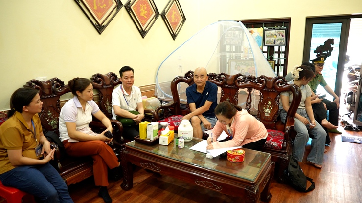 Xã Thanh Oai tiếp tục tuyên truyền, vận động 19 hộ gia đình bàn giao mặt bằng thực hiện Dự án nâng cấp, mở rộng Quốc lộ 21B- Ảnh 8.