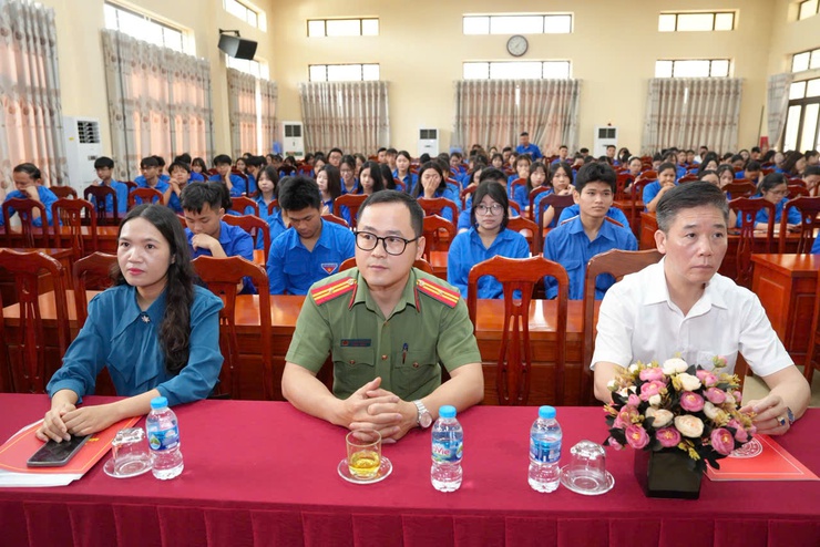 Nâng cao nghiệp vụ công tác đoàn và phong trào thanh niên các xã Thanh Oai, Tam Hưng, Dân Hòa- Ảnh 3.