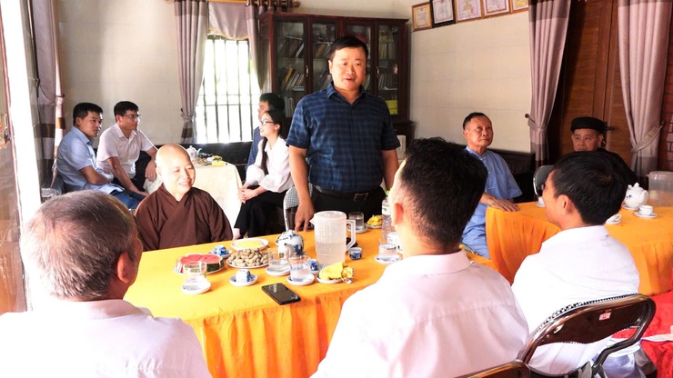 CÁC ĐỒNG CHÍ LÃNH ĐẠO XÃ DÂN HÒA THĂM, CHÚC MỪNG CÁC CHÙA  NHÂN ĐẠI LỄ PHẬT ĐẢN PL 2570 – DL 2026 - Ảnh 5.