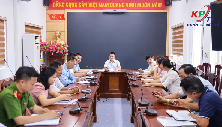 UBND XÃ KIỀU PHÚ LÀM VIỆC VỚI TỔ KIỂM TRA LIÊN NGÀNH VỀ CÔNG TÁC QUẢN LÝ GIẾT MỔ, VẬN CHUYỂN, KINH DOANH ĐỘNG VẬT VÀ SẢN PHẨM ĐỘNG VẬT- Ảnh 1.