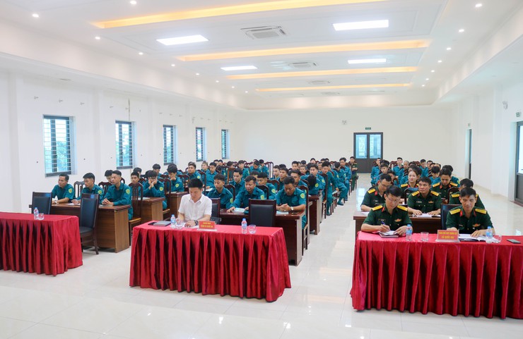 Khai mạc lớp Huấn luyện Dân quân Tại chỗ năm 2026- Ảnh 1.