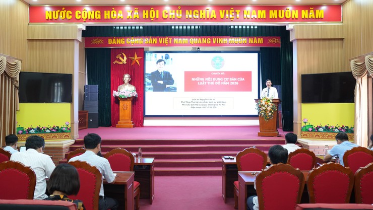 Gần 200 đại biểu xã Dương Hoà được tuyên truyền, phổ biến Luật Thủ đô năm 2026 - Ảnh 3.