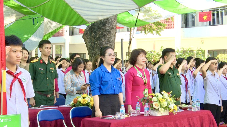 Trường THCS Thư Lâm tổ chức Lễ bế giảng năm học 2025 – 2026 và chia tay học sinh lớp 9 niên khóa 2022 – 2026- Ảnh 1.