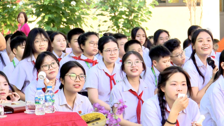 Trường THCS Thư Lâm tổ chức Lễ bế giảng năm học 2025 – 2026 và chia tay học sinh lớp 9 niên khóa 2022 – 2026- Ảnh 6.