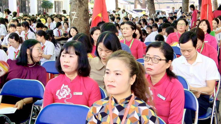 Trường THCS Thư Lâm tổ chức Lễ bế giảng năm học 2025 – 2026 và chia tay học sinh lớp 9 niên khóa 2022 – 2026- Ảnh 8.
