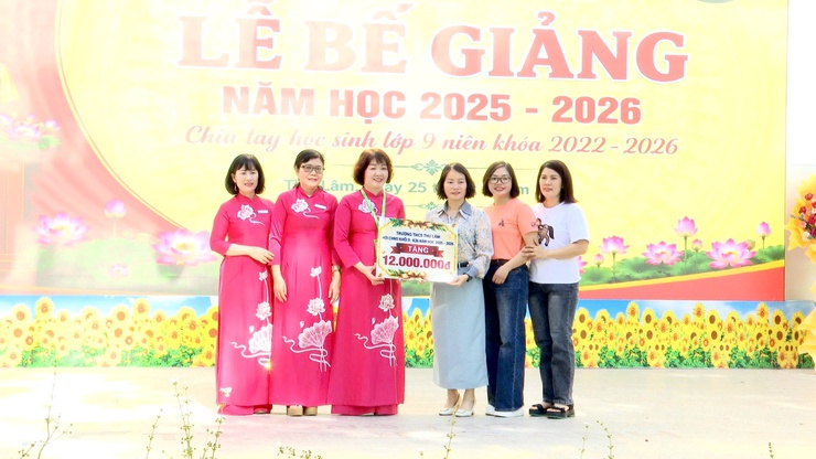 Trường THCS Thư Lâm tổ chức Lễ bế giảng năm học 2025 – 2026 và chia tay học sinh lớp 9 niên khóa 2022 – 2026- Ảnh 10.