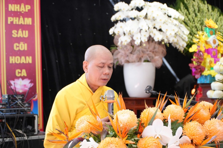Phật tử thành kính mừng Đại lễ Phật đản Phật lịch 2570 tại chùa Diên Hưng, Thôn Vĩnh Lộc 2, Xã Tây Phương- Ảnh 2.