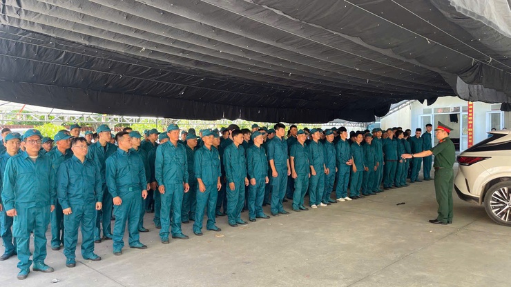 Ban chỉ huy quân sự phường Tây Tựu khai mạc huấn luyện Dân quân cơ động 2026- Ảnh 3.