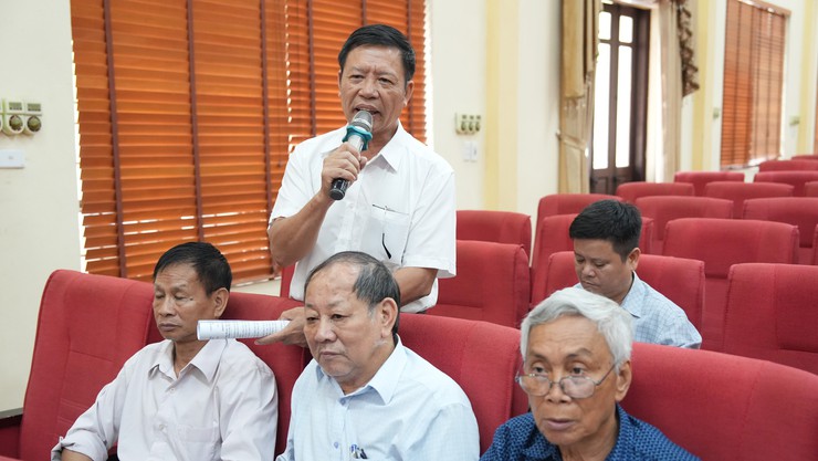 Tháo dỡ mái che, mái vảy tại khu A, chợ Sấu nhằm lập lại trật tự, đảm bảo an toàn công tác phòng cháy, chữa cháy - Ảnh 3.