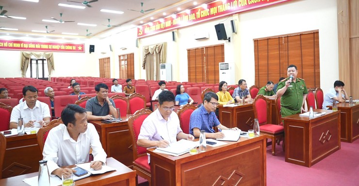 Tháo dỡ mái che, mái vảy tại khu A, chợ Sấu nhằm lập lại trật tự, đảm bảo an toàn công tác phòng cháy, chữa cháy - Ảnh 6.