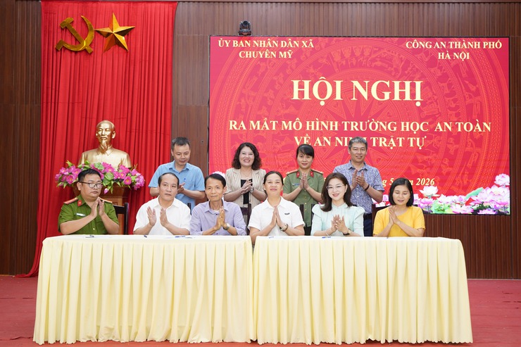 Chuyên Mỹ ra mắt mô hình “Trường học an toàn về an ninh trật tự”- Ảnh 2.