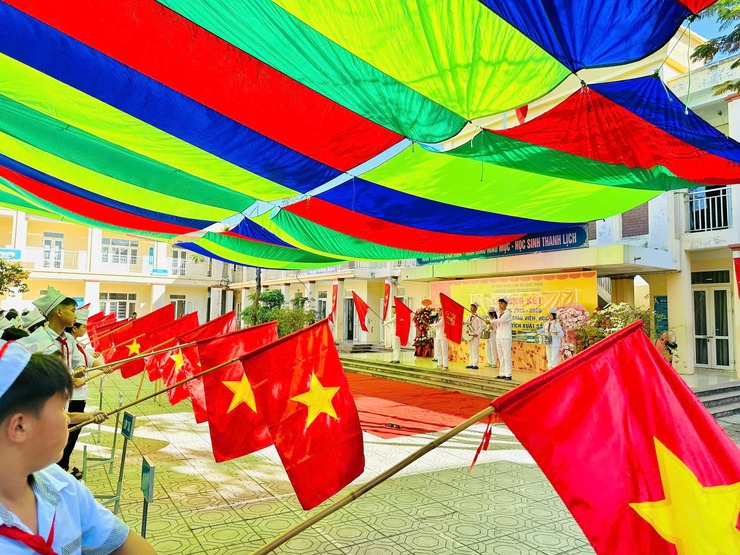 TRƯỜNG THCS TRƯỜNG THỊNH ĐẠT NHIỀU KẾT QUẢ NỔI BẬT TRONG NĂM HỌC 2025–2026- Ảnh 1.