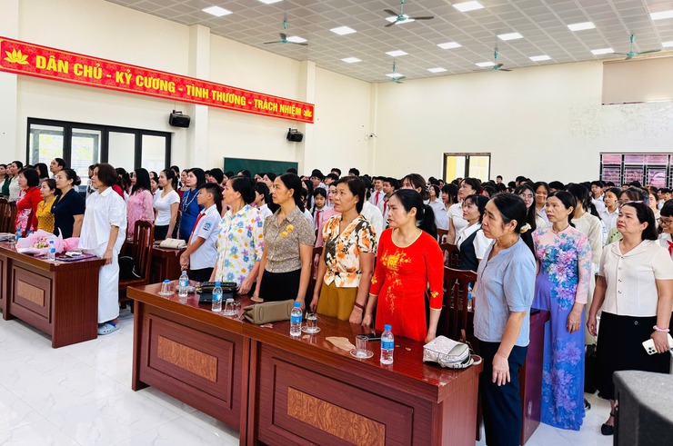 TRƯỜNG THCS LIÊN BẠT TỔ CHỨC LỄ TỔNG KẾT NĂM HỌC 2025 – 2026- Ảnh 1.