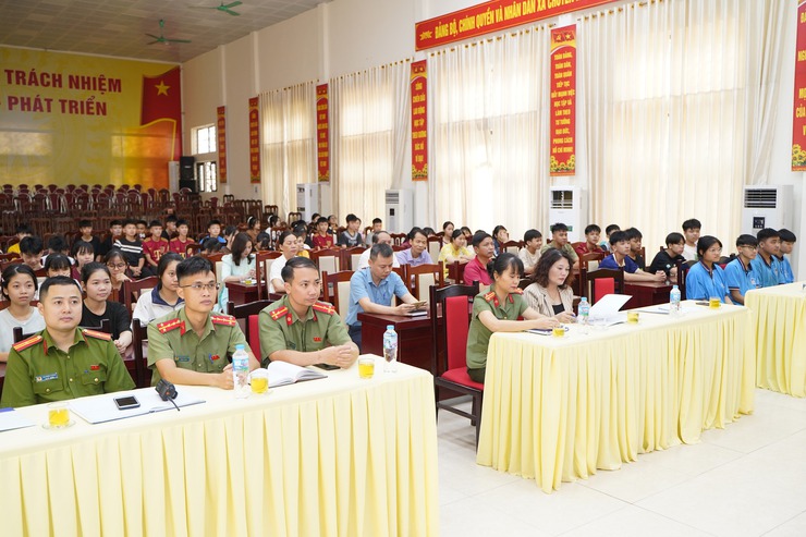 Chuyên Mỹ ra mắt mô hình “Trường học an toàn về an ninh trật tự”- Ảnh 1.