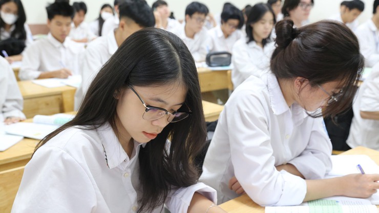 Kỳ thi tuyển sinh vào lớp 10 THPT công lập không chuyên diễn ra trong hai ngày 30 và 31/5- Ảnh 2.
