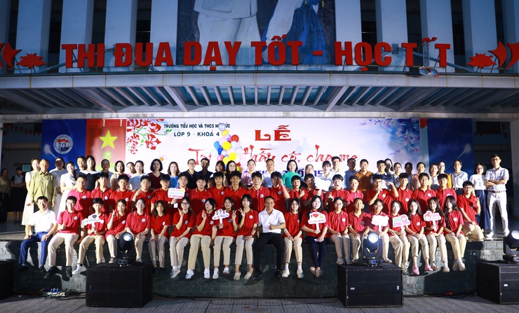 RỰC RỠ VÀ ẤM ÁP: LỄ TRI ÂN VÀ DẠ TIỆC TUỔI 15 ĐẦY ĐONG ĐẦY CẢM XÚC CỦA HỌC SINH KHỐI 9 – TRƯỜNG TH&THCS MỸ ĐỨC- Ảnh 13.