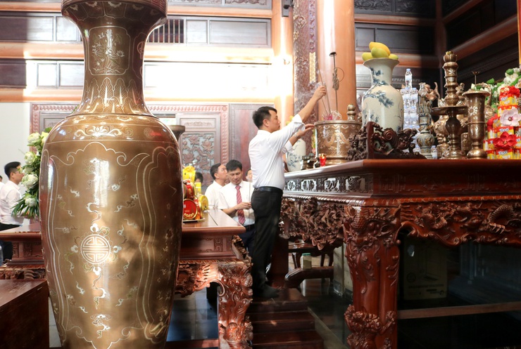 Lễ báo công dâng bác và hành trình vinh danh những "bông hoa" đạt thành tích xuất sắc của Trường THCS Hợp Thanh năm học 2025 - 2026 - Ảnh 5.