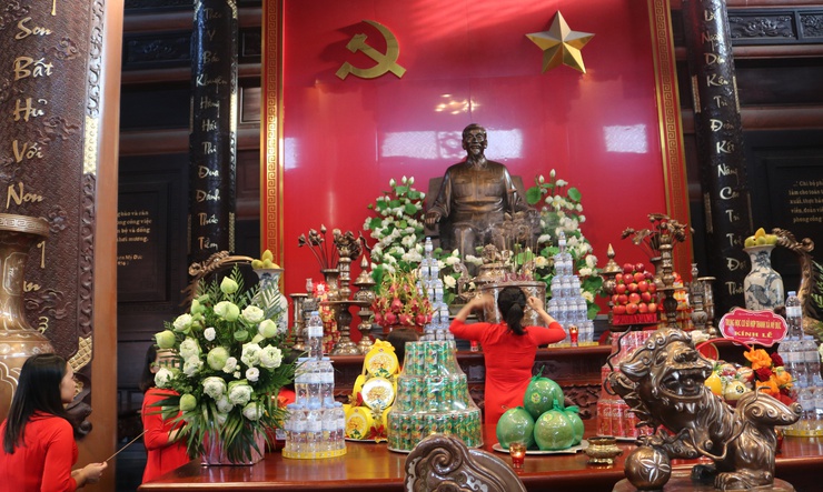 Lễ báo công dâng bác và hành trình vinh danh những "bông hoa" đạt thành tích xuất sắc của Trường THCS Hợp Thanh năm học 2025 - 2026 - Ảnh 6.