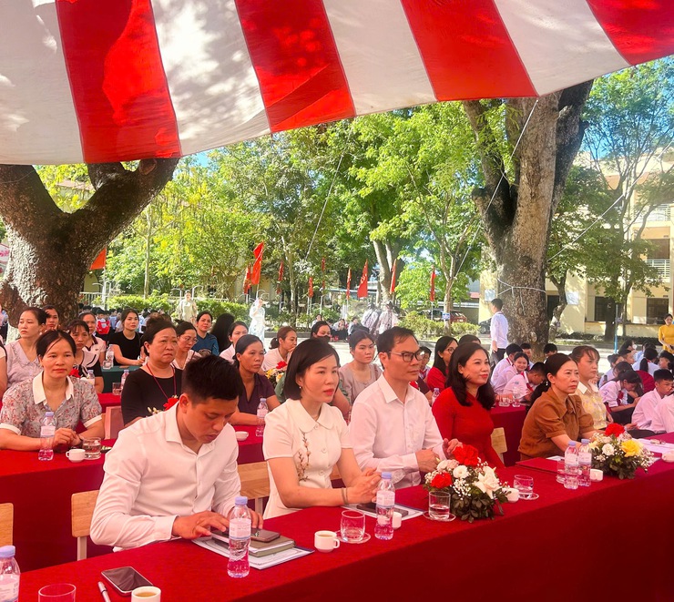 Ngày hội tổng kết – Ngập tràn niềm vui tại Trường THCS Võng Xuyên- Ảnh 2.