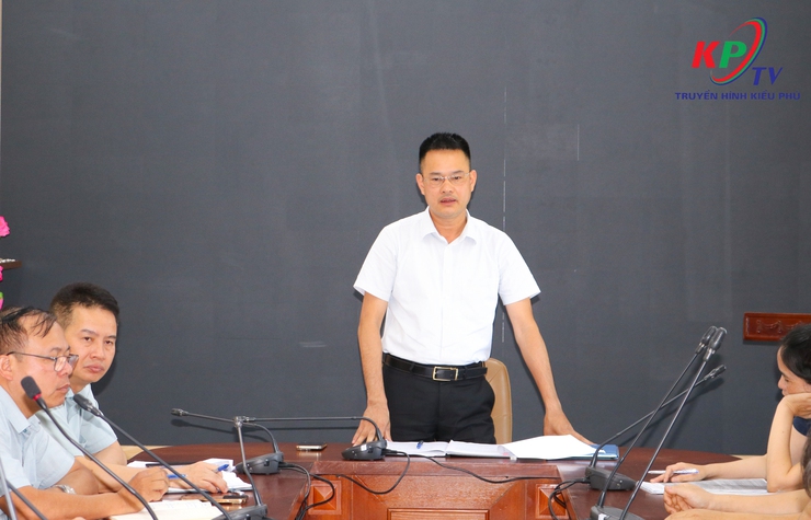 UBND xã Kiều Phú làm việc với các hộ dân có công trình vi phạm, sử dụng sai mục đích đất nông nghiệp trước khi thực hiện Quyết định cưỡng chế- Ảnh 6.