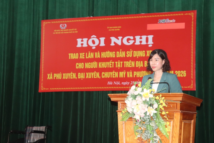 Trao tặng 48 xe lăn cho người khuyết tật tại 4 xã Phú Xuyên, Đại Xuyên, Phượng Dực và Chuyên Mỹ- Ảnh 5.