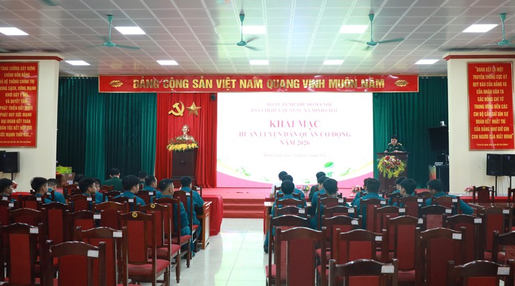 Khai mạc huấn luyện Dân quân tự vệ cơ động năm 2026, nâng cao khả năng sẵn sàng chiến đấu.- Ảnh 4.