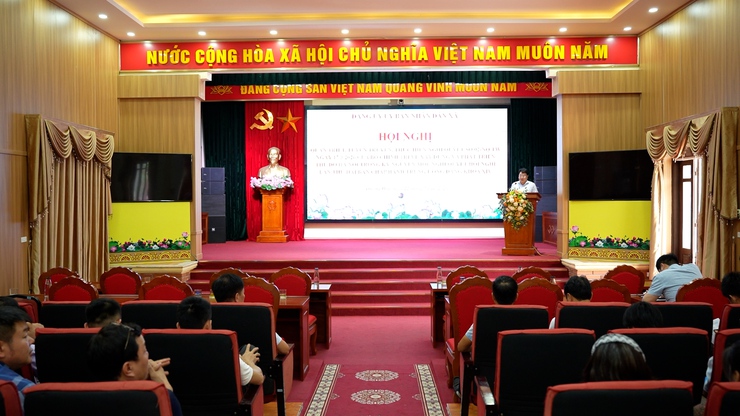 Đảng uỷ UBND xã tổ chức hội nghị quán triệt, tuyên truyền, thực hiện Nghị quyết số 02-NQ/TW ngày 17/3/2026 của Bộ Chính trị và Nghị quyết Hội nghị lần thứ II Ban Chấp hành Trung ương Đảng khóa XIV

- Ảnh 1.