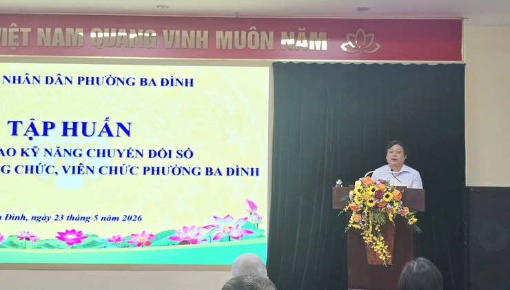 Phường Ba Đình: Tổ chức lớp tập huấn nâng cao năng lực chuyển đổi số và áp dụng mô hình quản trị OKR/KPI cho cán bộ, công chức, viên chức phường- Ảnh 1.