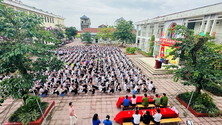 Một số trường học trên địa bàn xã Hòa Phú tổ chức giáo dục kỹ năng sống, phòng chống bắt cóc, xâm hại và bảo vệ bản thân- Ảnh 3.