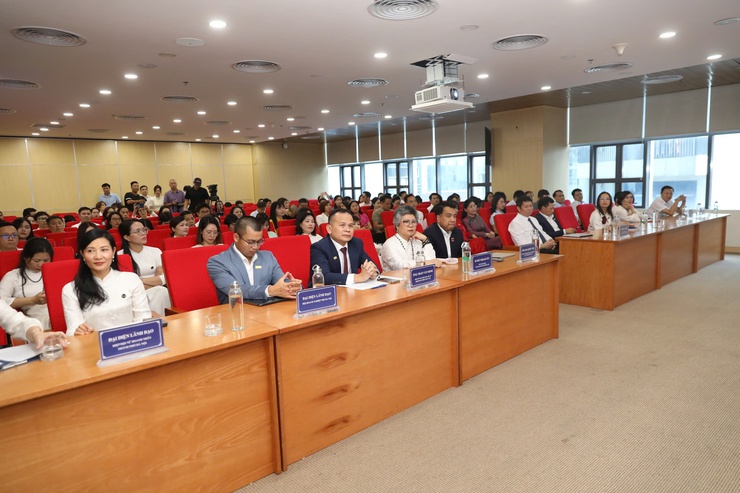 Trung tâm Phục vụ hành chính công thành phố Hà Nội ký kết hợp tác với các Hội, Hiệp hội doanh nghiệp: Đồng hành cùng doanh nghiệp, xây dựng nền hành chính phục vụ- Ảnh 2.