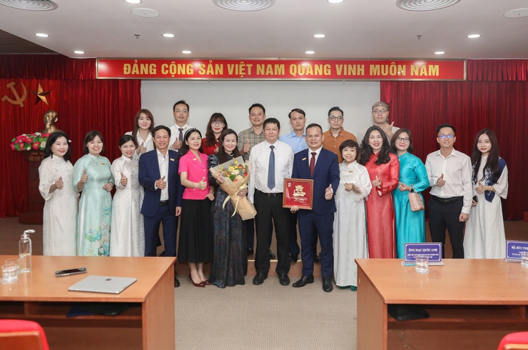Trung tâm Phục vụ hành chính công thành phố Hà Nội ký kết hợp tác với các Hội, Hiệp hội doanh nghiệp: Đồng hành cùng doanh nghiệp, xây dựng nền hành chính phục vụ- Ảnh 1.