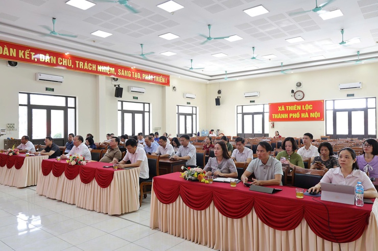 ĐẢNG UỶ XÃ THIÊN LỘC THAM GIA LỚP BỒI DƯỠNG NÂNG CAO NĂNG LỰC, XỬ LÝ TÌNH HUỐNG THỰC TIỄN ĐỐI VỚI ĐỘI NGŨ CÁN BỘ CƠ SỞ- Ảnh 4.