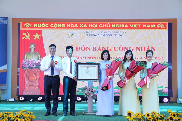 TRƯỜNG MẦM NON KIM NỖ ĐÓN BẰNG CÔNG NHẬN TRƯỜNG ĐẠT CHUẨN QUỐC GIA MỨC ĐỘ 2 VÀ BẾ GIẢNG NĂM HỌC 2025 – 2026- Ảnh 13.