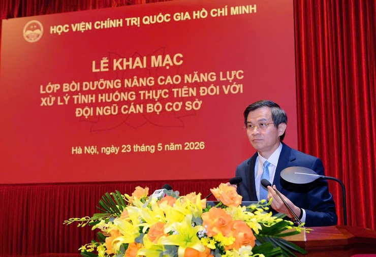 Khai mạc Lớp bồi dưỡng nâng cao năng lực xử lý tình huống thực tiễn đối với đội ngũ cán bộ cơ sở- Ảnh 3.