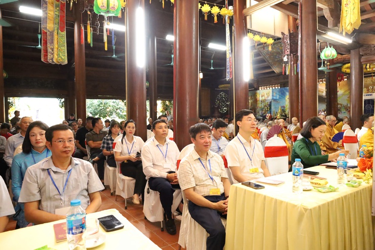 
Trang nghiêm Đại lễ Phật Đản phật lịch 2570 - Dương lịch 2026 tại Chùa Cúc, phường Tùng Thiện- Ảnh 2.