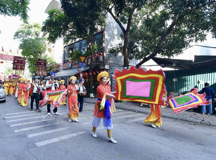 Lễ dâng hương tưởng niệm Đức Phù Đổng Thiên Vương tại Đền Sóc – nét đẹp văn hóa tâm linh của phường Xuân Đỉnh- Ảnh 3.