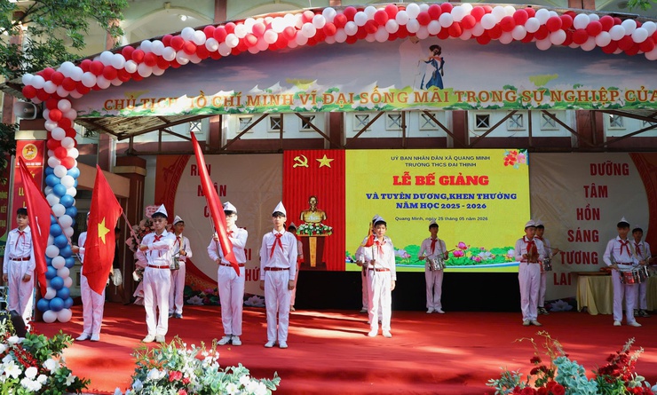 THCS Đại Thịnh bế giảng năm học 2025-2026, tuyên dương nhiều tập thể, học sinh tiêu biểu- Ảnh 1.
