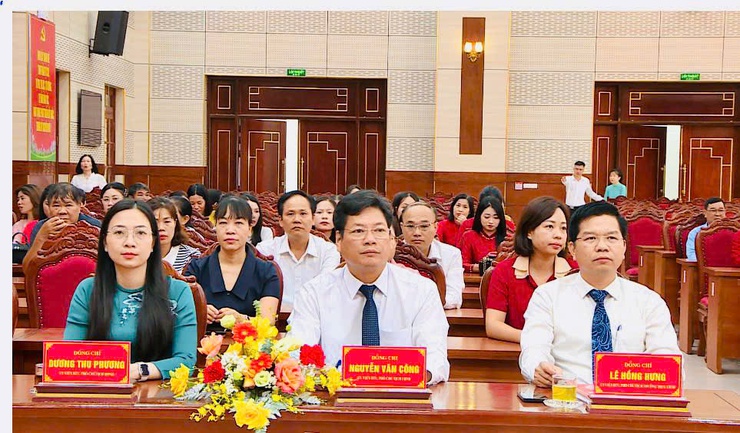 PHÚC THỌ TỔNG KẾT CUỘC THI CHÍNH LUẬN VỀ BẢO VỆ NỀN TẢNG TƯ TƯỞNG CỦA ĐẢNG LẦN THỨ SÁU, NĂM 2026 VÀ HỘI THI BÁO CÁO VIÊN, TUYÊN TRUYỀN VIÊN GIỎI NĂM 2026- Ảnh 4.