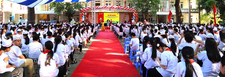 THCS Đại Thịnh bế giảng năm học 2025-2026, tuyên dương nhiều tập thể, học sinh tiêu biểu- Ảnh 4.