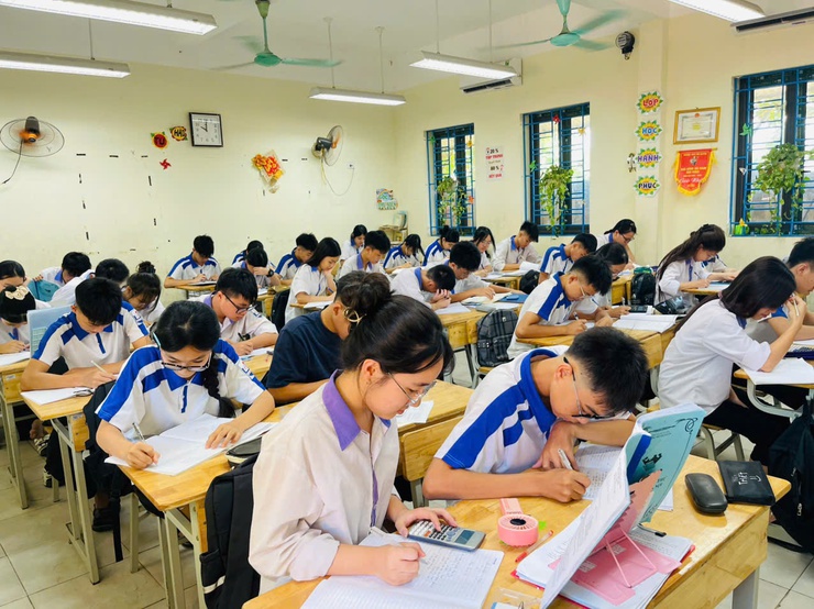     Trường THCS Đại Xuyên nỗ lực ôn thi nước rút cho học sinh lớp 9- Ảnh 4.