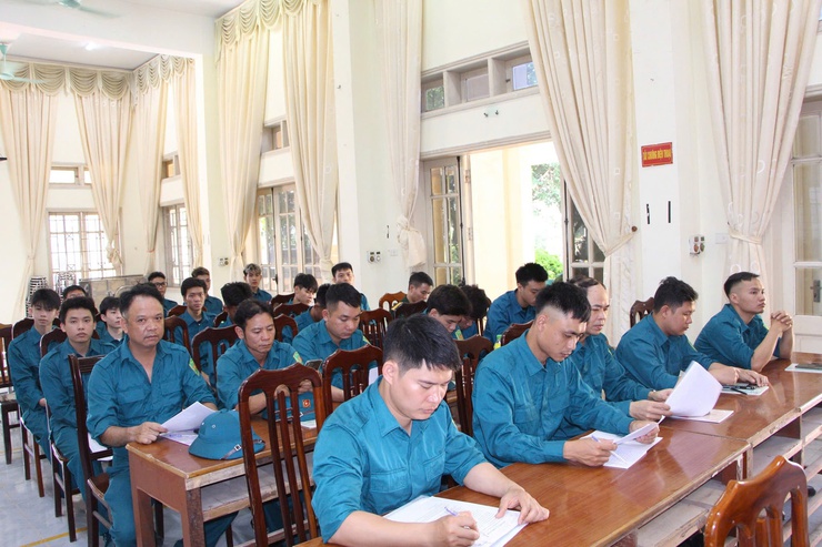 Ban CHQS xã Phú Nghĩa khai mạc huấn luyện lực lượng dân quân cơ động năm 2026- Ảnh 7.