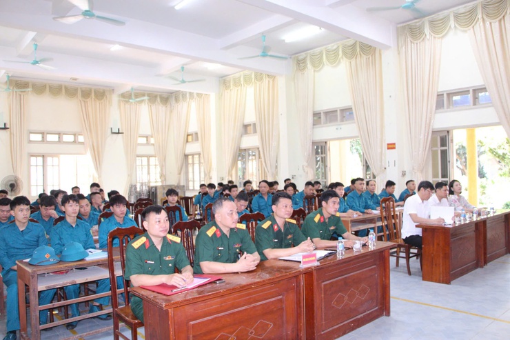 Ban CHQS xã Phú Nghĩa khai mạc huấn luyện lực lượng dân quân cơ động năm 2026- Ảnh 3.