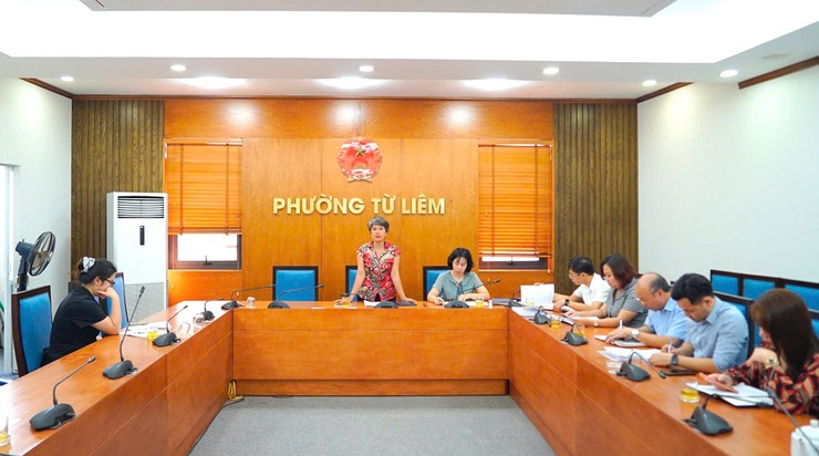 Ban Kinh tế - Ngân sách HĐND phường Từ Liêm giám sát công tác thu gom rác trên địa bàn phường- Ảnh 1.