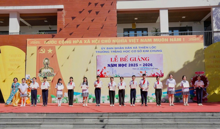 Trường THCS Kim Chung tổ chức Lễ bế giảng năm học 2025 – 2026- Ảnh 10.