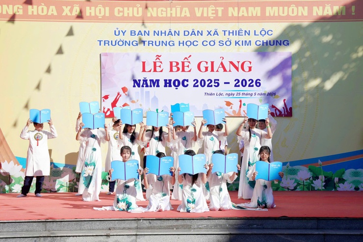 Trường THCS Kim Chung tổ chức Lễ bế giảng năm học 2025 – 2026- Ảnh 17.