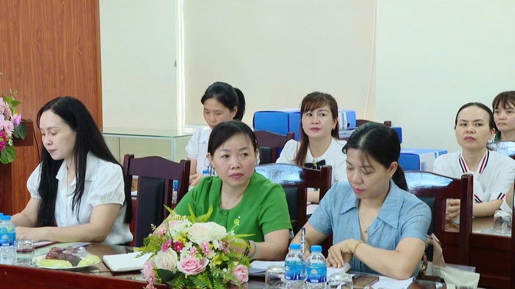 Ban Văn hóa - Xã hội HĐND xã Thanh Trì giám sát công tác bảo đảm vệ sinh an toàn thực phẩm tại bếp ăn bán trú Trường Mầm non Tứ Hiệp- Ảnh 4.