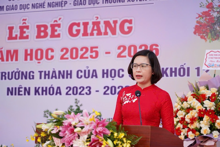 Trung tâm giáo dục nghề nghiệp – Giáo dục thường xuyên Mê Linh tổ chức bế giảng năm học 2025 - 2026 và Lễ tri ân, trưởng thành dành cho học sinh niên khóa 2023 – 2026- Ảnh 3.