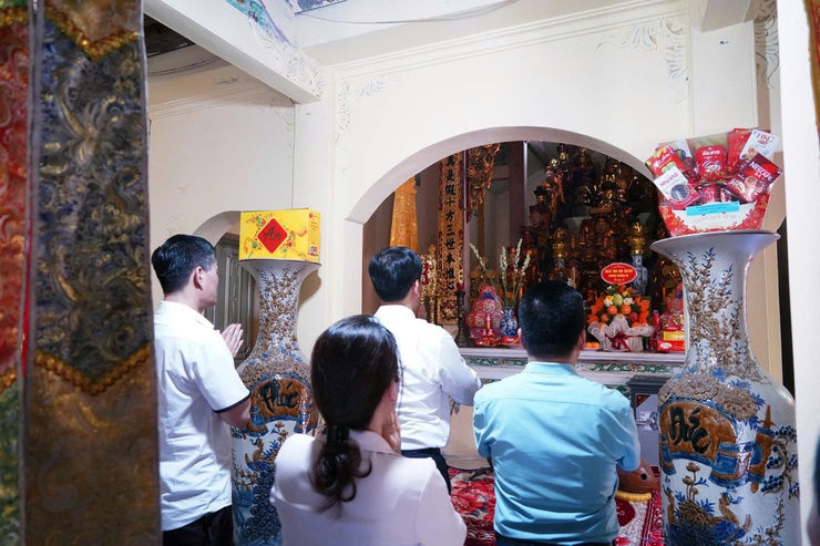 Phường Chương Mỹ thăm hỏi, chúc mừng các cơ sở Phật giáo nhân dịp Đại lễ Phật đản Phật lịch 2570 – Dương lịch 2026- Ảnh 2.